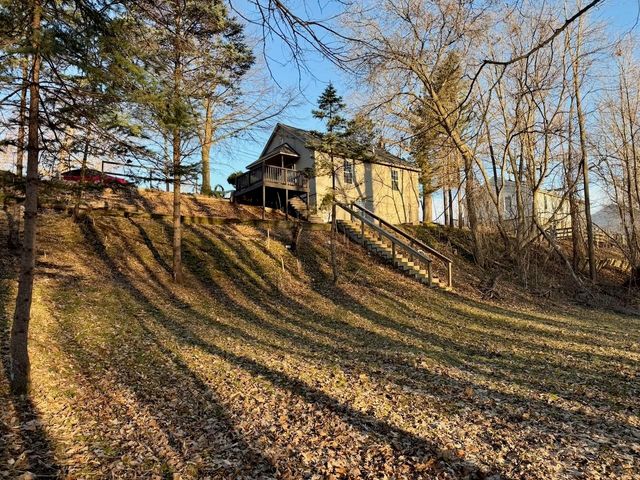 921 S Front Street, Chesaning, MI 48616