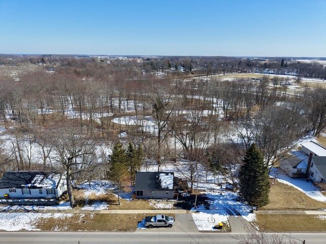 921 S Front Street, Chesaning, MI 48616