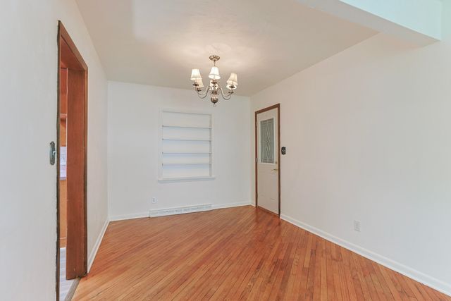 27201 Stuart Street, Edwardsburg Vllg, MI 49112