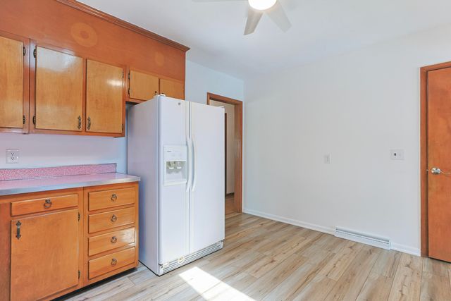 27201 Stuart Street, Edwardsburg Vllg, MI 49112