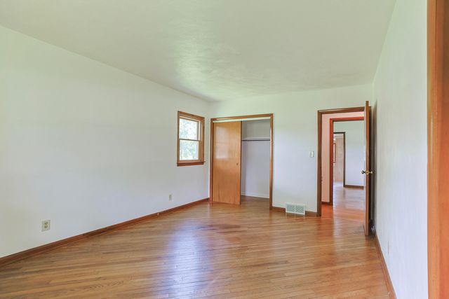 27201 Stuart Street, Edwardsburg Vllg, MI 49112