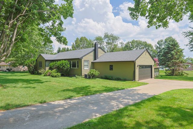 27201 Stuart Street, Edwardsburg Vllg, MI 49112