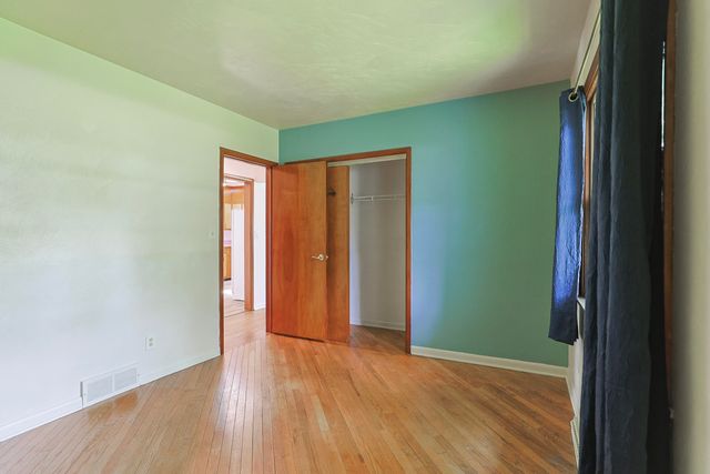 27201 Stuart Street, Edwardsburg Vllg, MI 49112