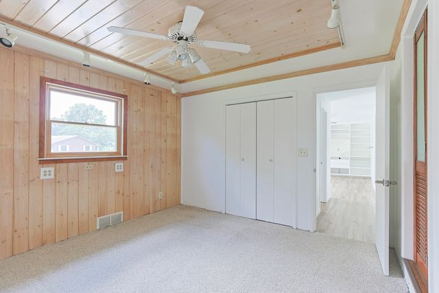 27201 Stuart Street, Edwardsburg Vllg, MI 49112