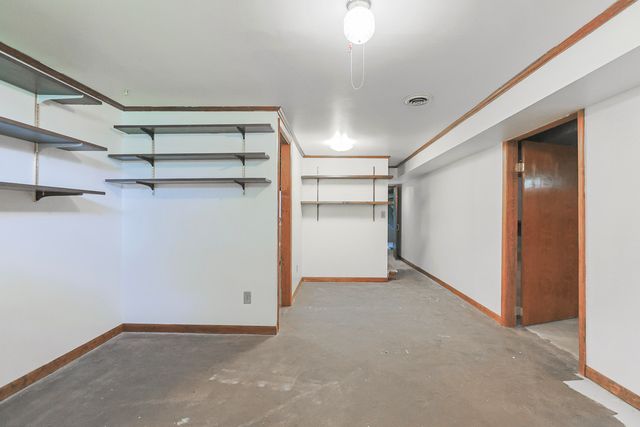 27201 Stuart Street, Edwardsburg Vllg, MI 49112