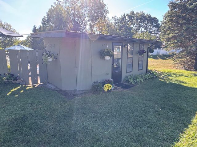 27201 Stuart Street, Edwardsburg Vllg, MI 49112