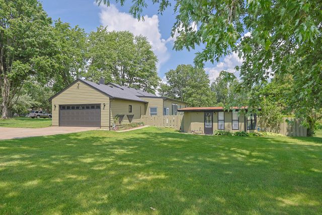 27201 Stuart Street, Edwardsburg Vllg, MI 49112
