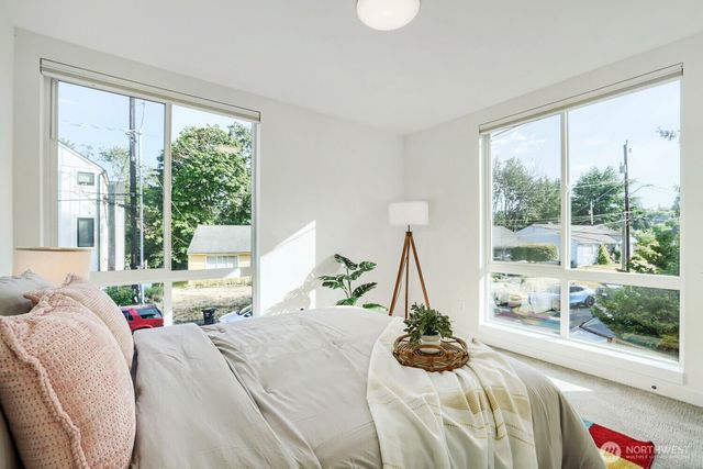 10413 Alderbrook Place NW, Seattle, WA 98177