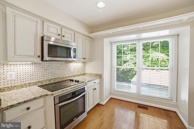 15232 LARKSPUR LN, Dumfries, VA 22025