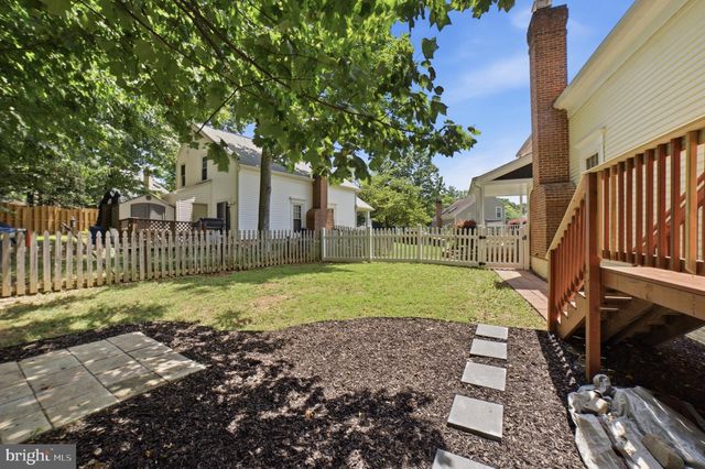 15232 LARKSPUR LN, Dumfries, VA 22025