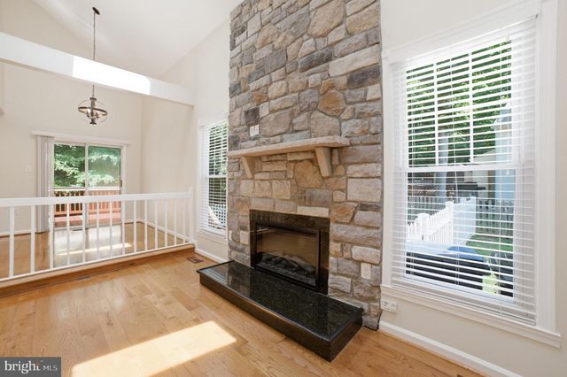 15232 LARKSPUR LN, Dumfries, VA 22025