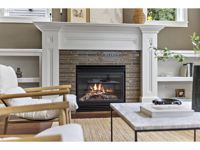 3005 Ne DEKUM St, Portland, OR 97211