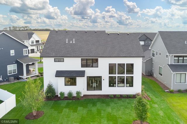 5058 Airlake Draw, Woodbury, MN 55129