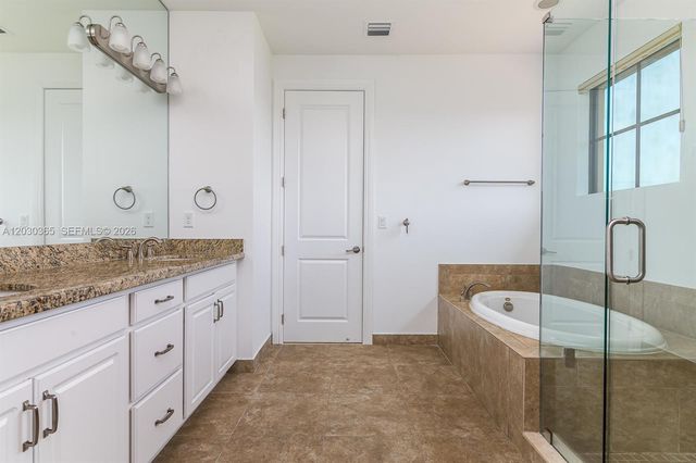 9350 Solstice Cir, Parkland, FL 33076