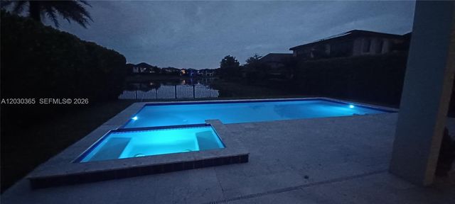 9350 Solstice Cir, Parkland, FL 33076