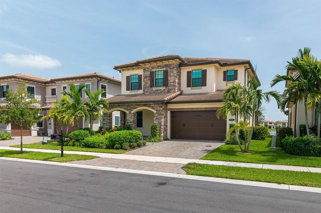 9350 Solstice Cir, Parkland, FL 33076