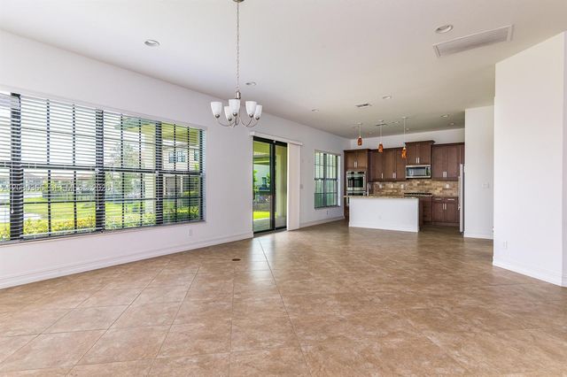 9350 Solstice Cir, Parkland, FL 33076