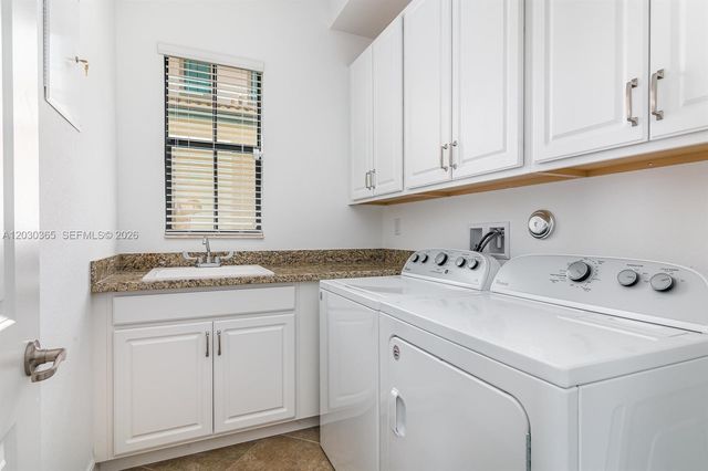 9350 Solstice Cir, Parkland, FL 33076