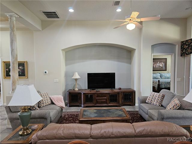 1369 W Diamond Shore Loop, Hernando, FL 34442