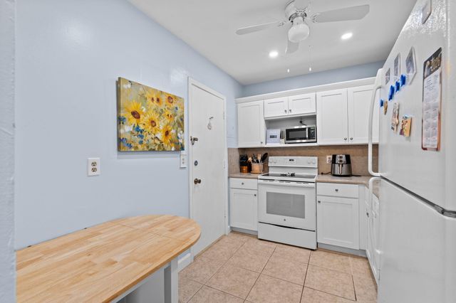 400 S Cypress Road 404, Pompano Beach, FL 33060