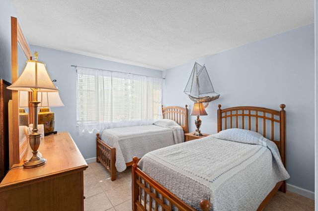 400 S Cypress Road 404, Pompano Beach, FL 33060