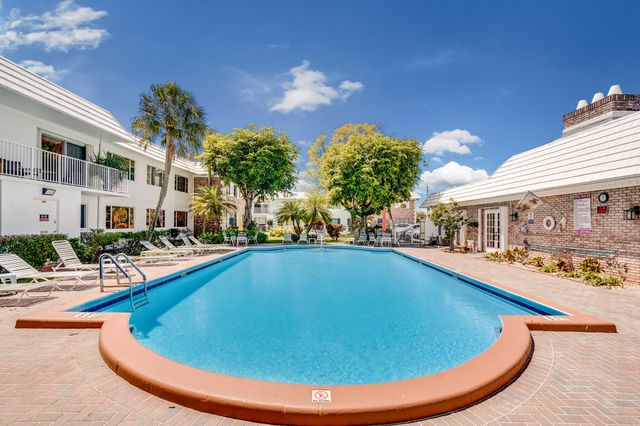 400 S Cypress Road 404, Pompano Beach, FL 33060