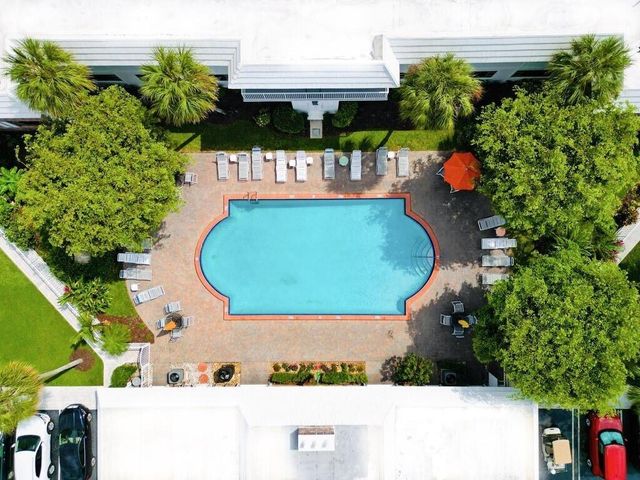 400 S Cypress Road 404, Pompano Beach, FL 33060