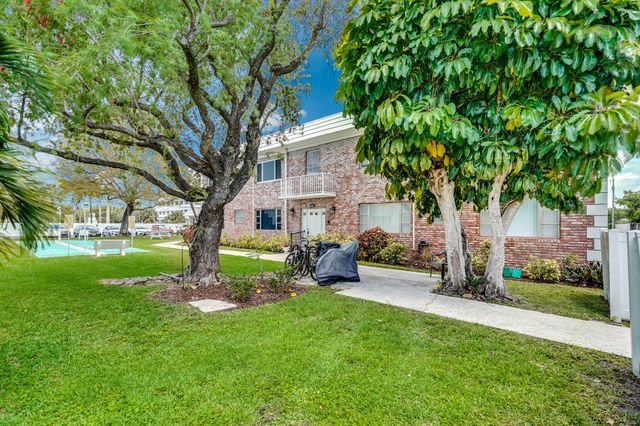 400 S Cypress Road 404, Pompano Beach, FL 33060