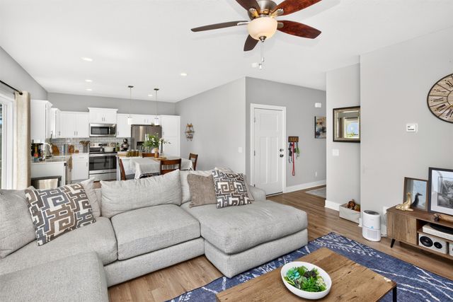 624 18th Street SE, Altoona, IA 50009