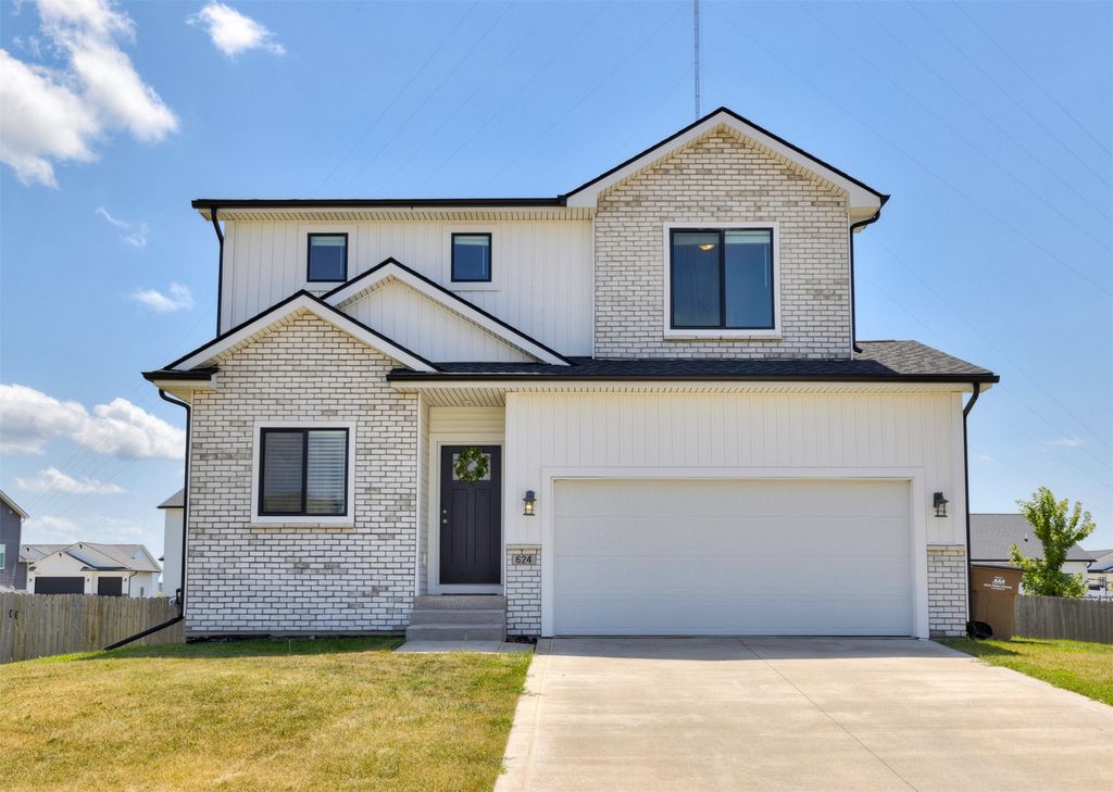 624 18th Street SE, Altoona, IA 50009
