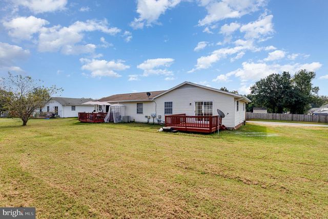1929 SIERRA DR, Fredericksburg, VA 22405