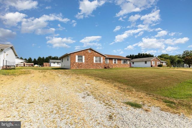1929 SIERRA DR, Fredericksburg, VA 22405
