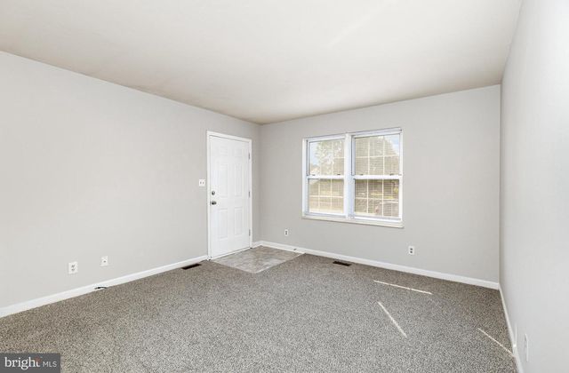 1929 SIERRA DR, Fredericksburg, VA 22405