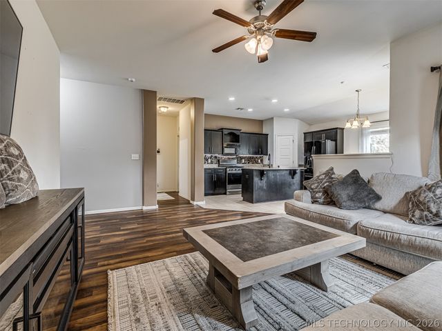 10933 N 154th East Avenue, Owasso, OK 74055