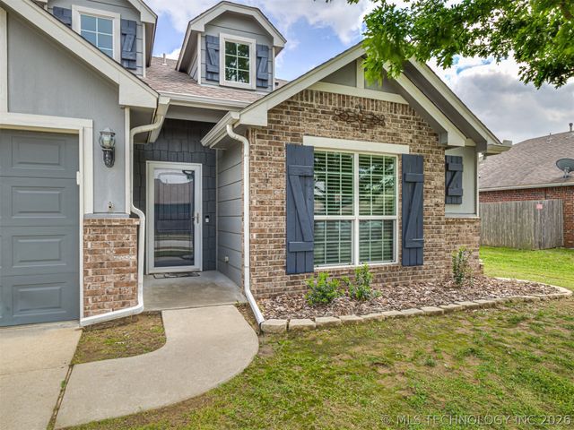 10933 N 154th East Avenue, Owasso, OK 74055