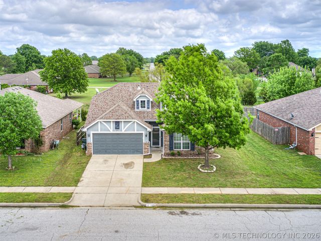10933 N 154th East Avenue, Owasso, OK 74055