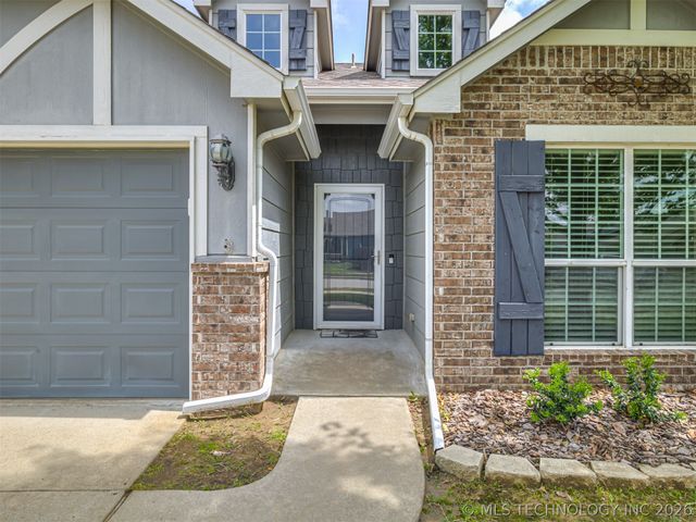 10933 N 154th East Avenue, Owasso, OK 74055