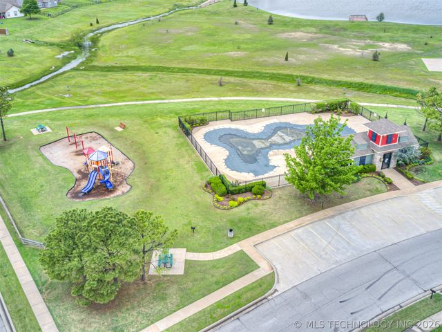 10933 N 154th East Avenue, Owasso, OK 74055