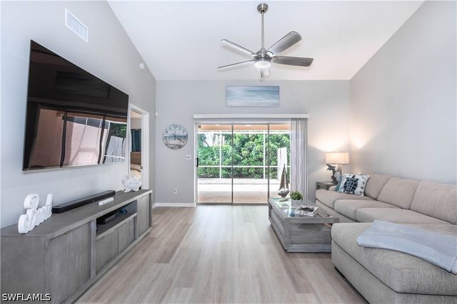 480 Saint Andrews BLVD 14, Naples, FL 34113