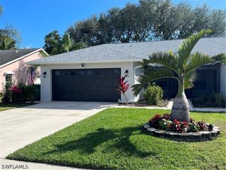 480 Saint Andrews BLVD 14, Naples, FL 34113