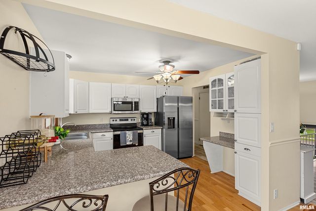 2407 W CARRIAGE Lane, Peoria, IL 61614