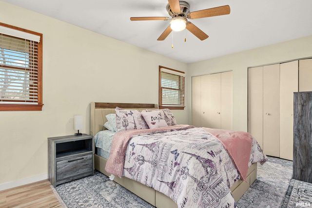 2407 W CARRIAGE Lane, Peoria, IL 61614