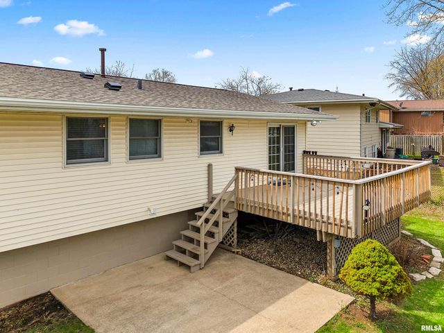 2407 W CARRIAGE Lane, Peoria, IL 61614