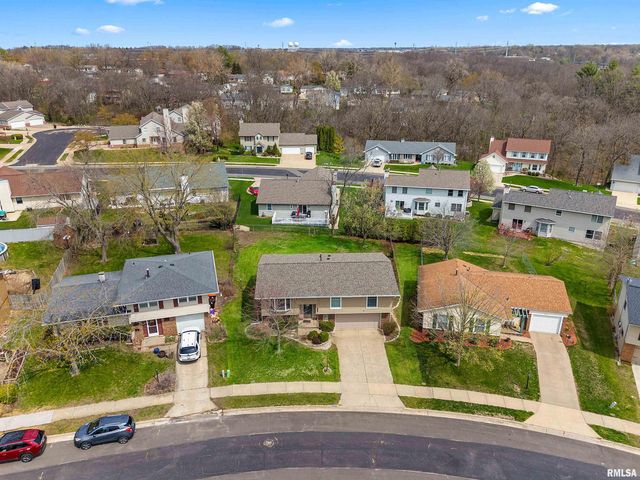 2407 W CARRIAGE Lane, Peoria, IL 61614