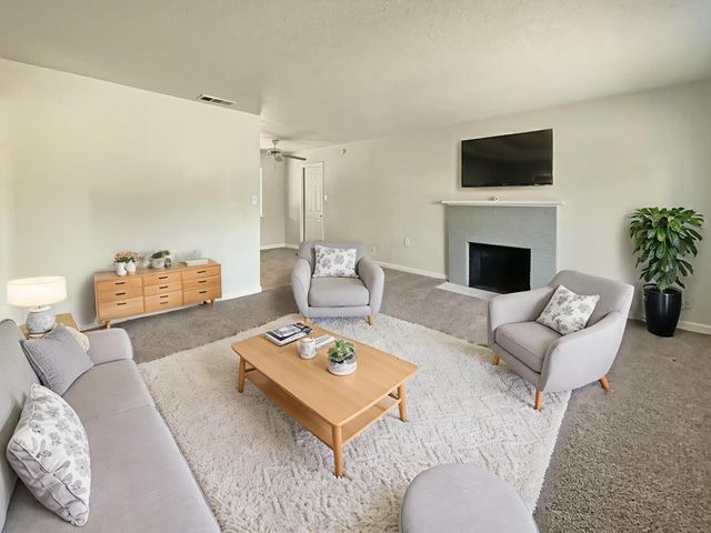 400 Morrison Ave, Sacramento, CA 95838