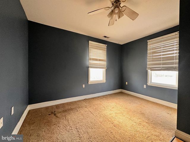 102 S ACADEMY ST, Greensboro, MD 21639