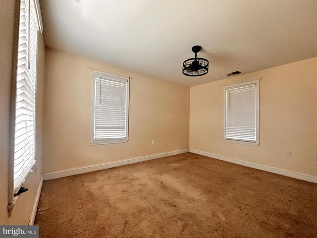 102 S ACADEMY ST, Greensboro, MD 21639