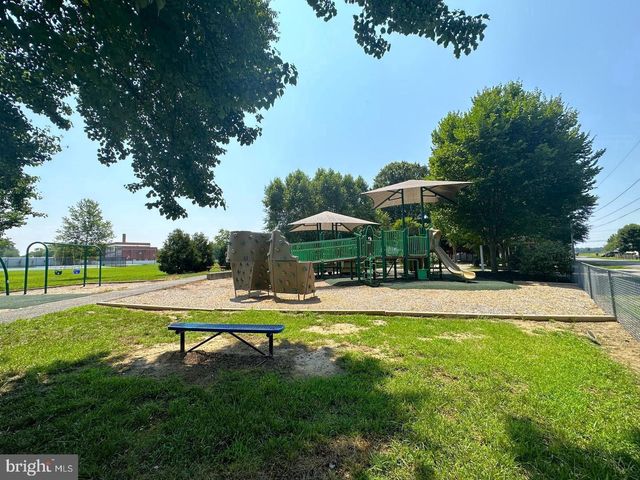 102 S ACADEMY ST, Greensboro, MD 21639