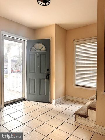 102 S ACADEMY ST, Greensboro, MD 21639