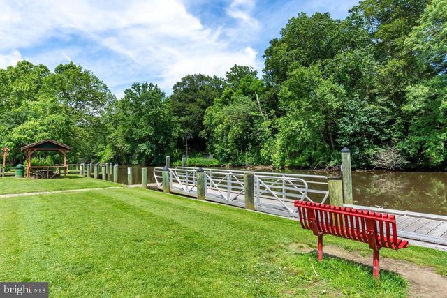 102 S ACADEMY ST, Greensboro, MD 21639